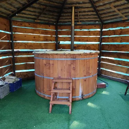 Bed & Breakfast Hollo Es Barany Vendeghaz *